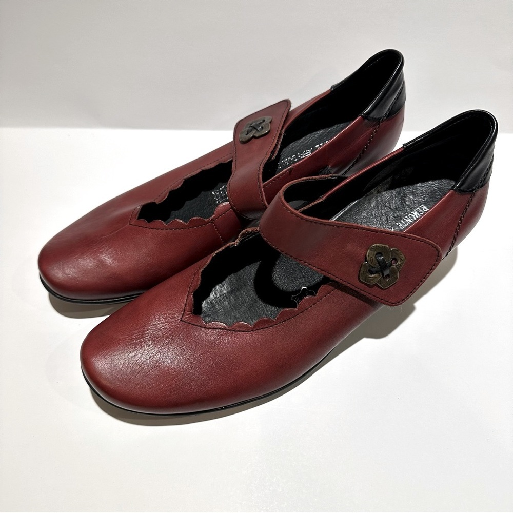 Remonte Dorndorf Mary Jane Shoes In Red